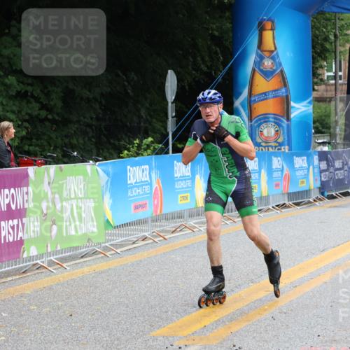 30.06.2024 - hella hamburg halbmarathon Strokosch-Dieckow http://msf.ph/oto/6570388 30.06.2024 09:21:06 Ziel 20030, 20089, 20233, 20297, 20386, 20391 meine-sportfotos.de