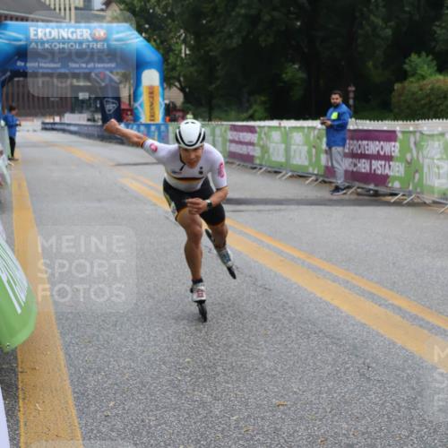 30.06.2024 - hella hamburg halbmarathon Lena Gebhardt http://msf.ph/oto/6609136 30.06.2024 09:08:24 Ziel 50, 20406 meine-sportfotos.de