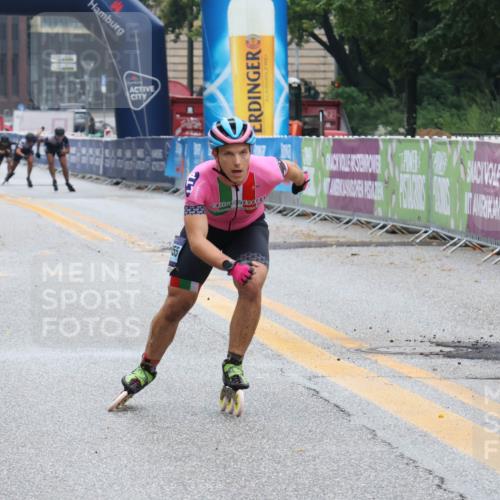 30.06.2024 - hella hamburg halbmarathon Lena Gebhardt http://msf.ph/oto/6610218 30.06.2024 09:13:06 Ziel 20355, 20356 meine-sportfotos.de