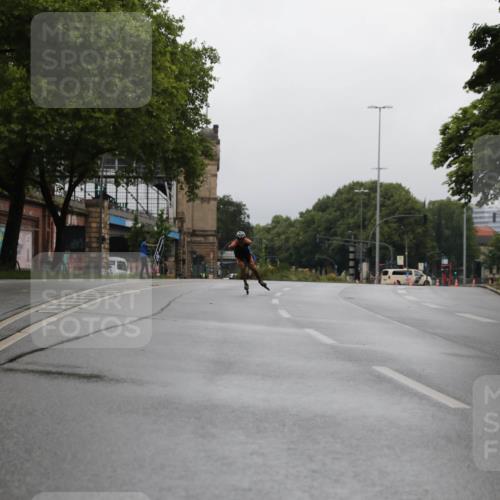 30.06.2024 - hella hamburg halbmarathon Fuchs,  Jonas http://msf.ph/oto/6615258 30.06.2024 09:17:03 20KM 2 meine-sportfotos.de