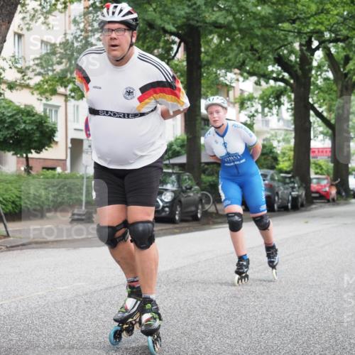 30.06.2024 - hella hamburg halbmarathon KatJ http://msf.ph/oto/6623130 30.06.2024 09:11:36 Laufen KM 15  meine-sportfotos.de