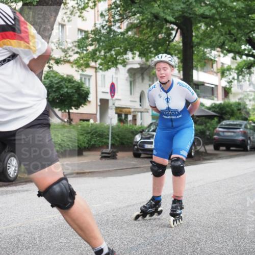 30.06.2024 - hella hamburg halbmarathon KatJ http://msf.ph/oto/6623140 30.06.2024 09:11:37 Laufen KM 15  meine-sportfotos.de