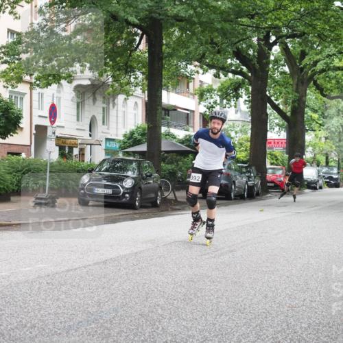 30.06.2024 - hella hamburg halbmarathon KatJ http://msf.ph/oto/6623160 30.06.2024 09:11:39 Laufen KM 15 103, 392 meine-sportfotos.de