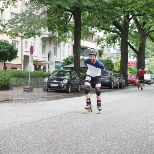 30.06.2024 - hella hamburg halbmarathon KatJ http://msf.ph/oto/6623167 30.06.2024 09:11:40 Laufen KM 15 103, 392 meine-sportfotos.de