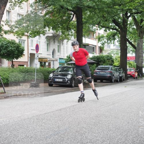 30.06.2024 - hella hamburg halbmarathon KatJ http://msf.ph/oto/6623197 30.06.2024 09:11:44 Laufen KM 15 103, 600 meine-sportfotos.de