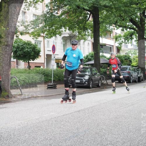 30.06.2024 - hella hamburg halbmarathon KatJ http://msf.ph/oto/6623416 30.06.2024 09:12:52 Laufen KM 15 20042, 103, 20128 meine-sportfotos.de