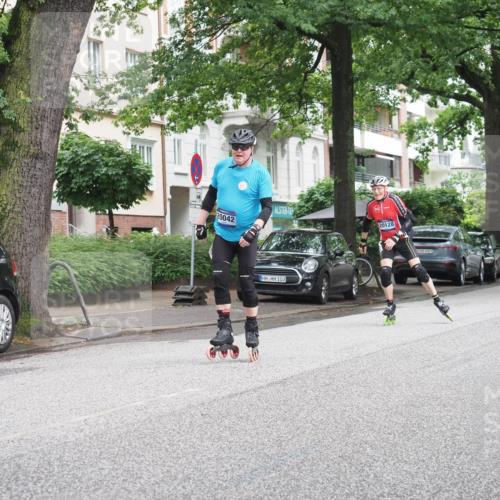30.06.2024 - hella hamburg halbmarathon KatJ http://msf.ph/oto/6623419 30.06.2024 09:12:52 Laufen KM 15 20042, 20128, 103, 600 meine-sportfotos.de