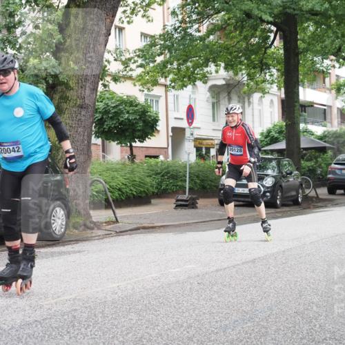 30.06.2024 - hella hamburg halbmarathon KatJ http://msf.ph/oto/6623435 30.06.2024 09:12:53 Laufen KM 15 20042, 20128, 11, 00, 600 meine-sportfotos.de