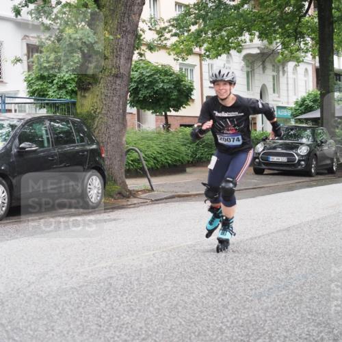 30.06.2024 - hella hamburg halbmarathon KatJ http://msf.ph/oto/6623498 30.06.2024 09:13:14 Laufen KM 15 20074, 103, 600 meine-sportfotos.de