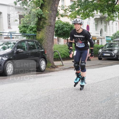 30.06.2024 - hella hamburg halbmarathon KatJ http://msf.ph/oto/6623502 30.06.2024 09:13:14 Laufen KM 15 65, 20074, 103 meine-sportfotos.de