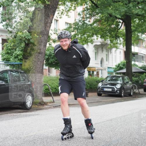 30.06.2024 - hella hamburg halbmarathon KatJ http://msf.ph/oto/6623552 30.06.2024 09:13:20 Laufen KM 15  meine-sportfotos.de