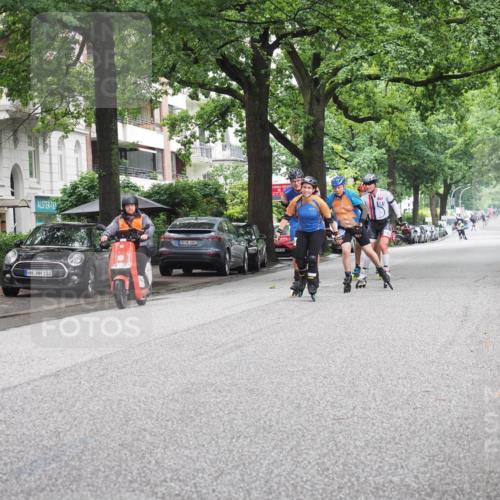 30.06.2024 - hella hamburg halbmarathon KatJ http://msf.ph/oto/6623623 30.06.2024 09:13:32 Laufen KM 15 103, 600 meine-sportfotos.de