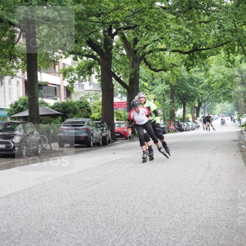 30.06.2024 - hella hamburg halbmarathon KatJ http://msf.ph/oto/6623710 30.06.2024 09:13:51 Laufen KM 15 103, 600 meine-sportfotos.de