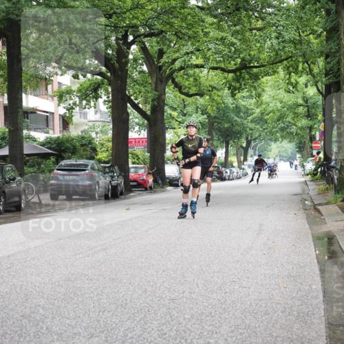 30.06.2024 - hella hamburg halbmarathon KatJ http://msf.ph/oto/6623790 30.06.2024 09:13:59 Laufen KM 15 103, 600, 255 meine-sportfotos.de