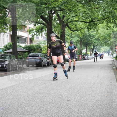 30.06.2024 - hella hamburg halbmarathon KatJ http://msf.ph/oto/6623813 30.06.2024 09:14:00 Laufen KM 15 103, 600 meine-sportfotos.de