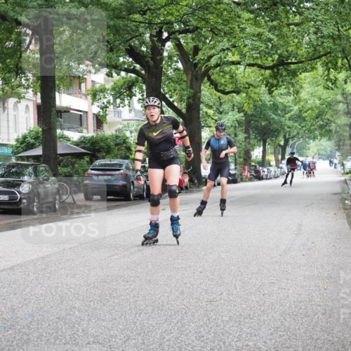 30.06.2024 - hella hamburg halbmarathon KatJ http://msf.ph/oto/6623817 30.06.2024 09:14:01 Laufen KM 15 103, 600 meine-sportfotos.de