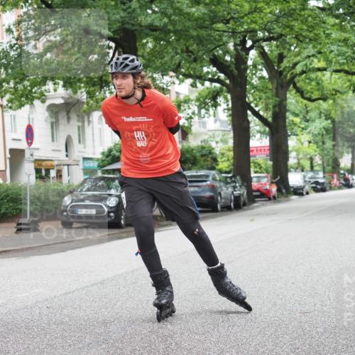 30.06.2024 - hella hamburg halbmarathon KatJ http://msf.ph/oto/6624011 30.06.2024 09:14:19 Laufen KM 15  meine-sportfotos.de