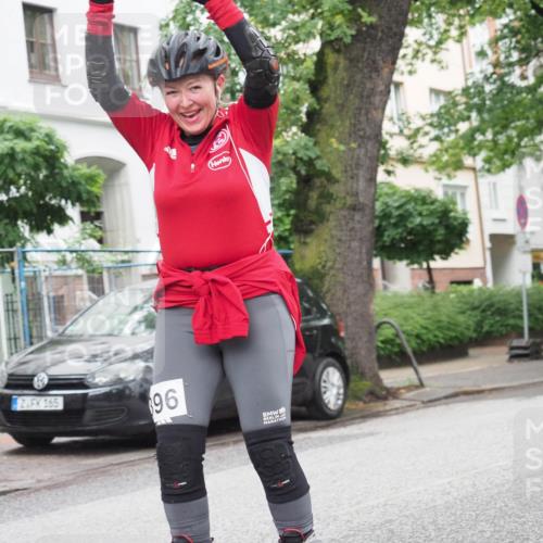 30.06.2024 - hella hamburg halbmarathon KatJ http://msf.ph/oto/6624090 30.06.2024 09:14:39 Laufen KM 15 165, 96 meine-sportfotos.de