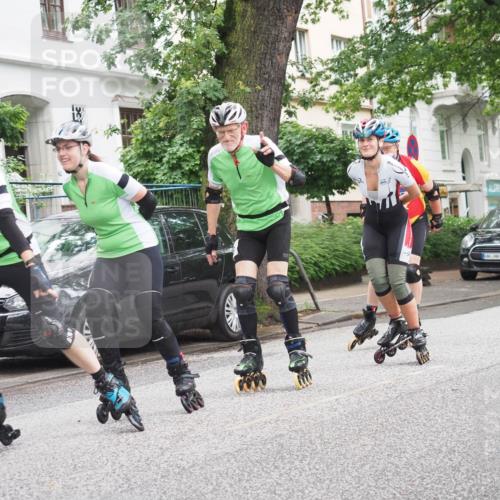 30.06.2024 - hella hamburg halbmarathon KatJ http://msf.ph/oto/6624155 30.06.2024 09:15:04 Laufen KM 15 57, 103 meine-sportfotos.de