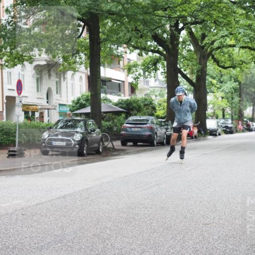 30.06.2024 - hella hamburg halbmarathon KatJ http://msf.ph/oto/6624261 30.06.2024 09:15:44 Laufen KM 15 103 meine-sportfotos.de