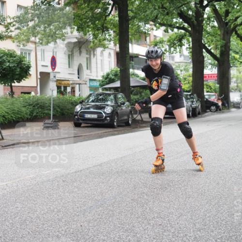 30.06.2024 - hella hamburg halbmarathon KatJ http://msf.ph/oto/6624344 30.06.2024 09:16:37 Laufen KM 15 103 meine-sportfotos.de