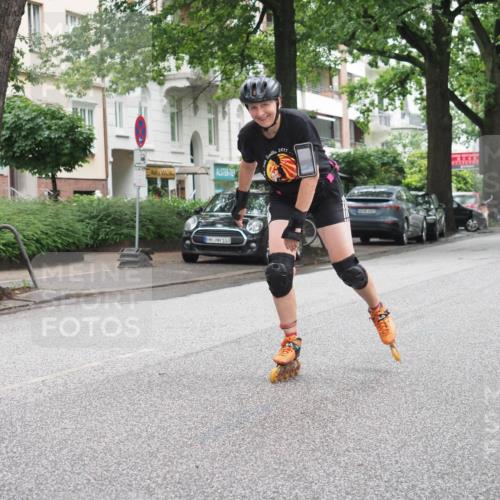 30.06.2024 - hella hamburg halbmarathon KatJ http://msf.ph/oto/6624351 30.06.2024 09:16:37 Laufen KM 15 103, 2017 meine-sportfotos.de