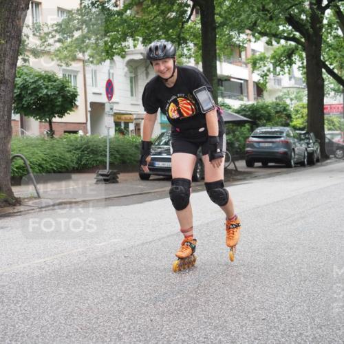 30.06.2024 - hella hamburg halbmarathon KatJ http://msf.ph/oto/6624354 30.06.2024 09:16:37 Laufen KM 15 103, 2017, 10 meine-sportfotos.de
