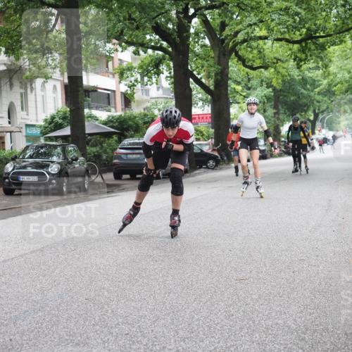 30.06.2024 - hella hamburg halbmarathon KatJ http://msf.ph/oto/6624419 30.06.2024 09:17:01 Laufen KM 15 103, 600 meine-sportfotos.de