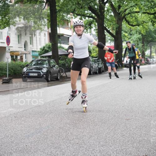 30.06.2024 - hella hamburg halbmarathon KatJ http://msf.ph/oto/6624449 30.06.2024 09:17:03 Laufen KM 15  meine-sportfotos.de