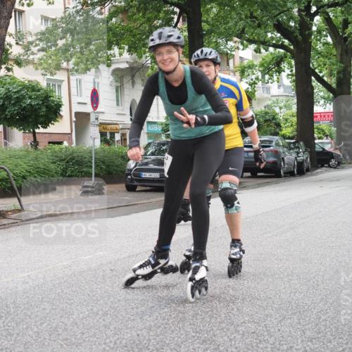 30.06.2024 - hella hamburg halbmarathon KatJ http://msf.ph/oto/6624503 30.06.2024 09:17:05 Laufen KM 15 103 meine-sportfotos.de