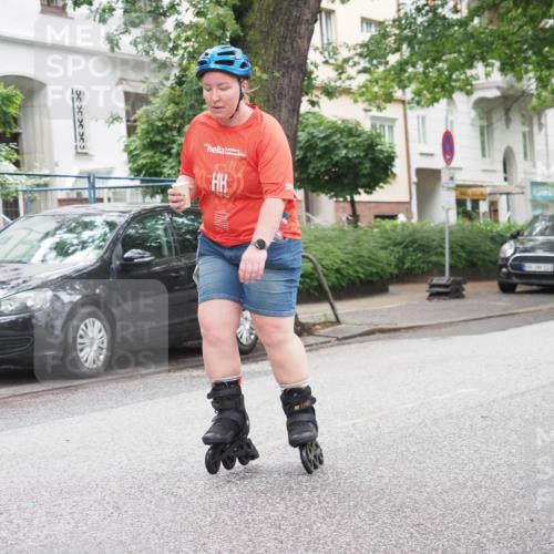 30.06.2024 - hella hamburg halbmarathon KatJ http://msf.ph/oto/6624524 30.06.2024 09:17:07 Laufen KM 15 165, 30 meine-sportfotos.de