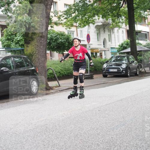 30.06.2024 - hella hamburg halbmarathon KatJ http://msf.ph/oto/6624567 30.06.2024 09:17:20 Laufen KM 15  meine-sportfotos.de
