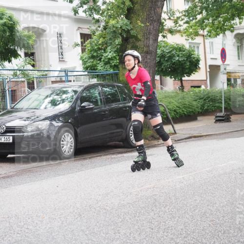 30.06.2024 - hella hamburg halbmarathon KatJ http://msf.ph/oto/6624580 30.06.2024 09:17:21 Laufen KM 15 165, 103 meine-sportfotos.de