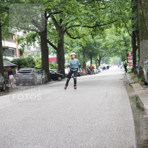 30.06.2024 - hella hamburg halbmarathon KatJ http://msf.ph/oto/6624603 30.06.2024 09:17:27 Laufen KM 15 103, 600 meine-sportfotos.de