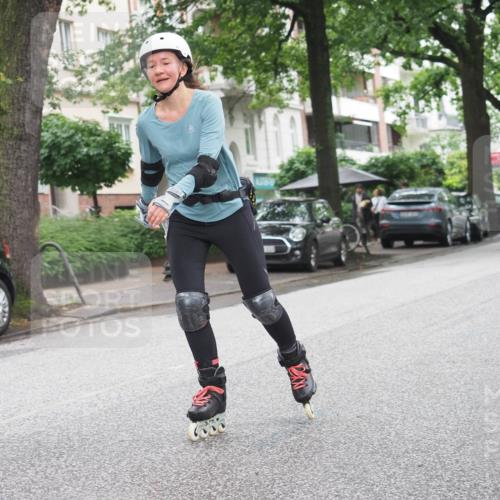 30.06.2024 - hella hamburg halbmarathon KatJ http://msf.ph/oto/6624644 30.06.2024 09:17:30 Laufen KM 15  meine-sportfotos.de