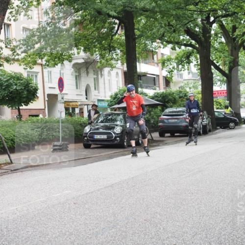 30.06.2024 - hella hamburg halbmarathon KatJ http://msf.ph/oto/6624661 30.06.2024 09:17:38 Laufen KM 15 103, 600, 20075 meine-sportfotos.de