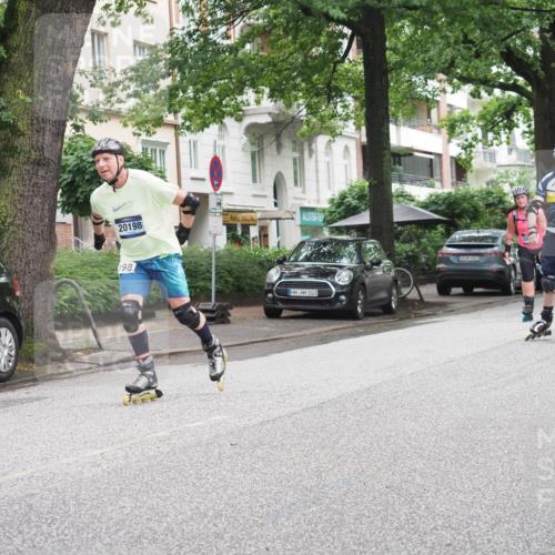 30.06.2024 - hella hamburg halbmarathon KatJ http://msf.ph/oto/6624759 30.06.2024 09:18:11 Laufen KM 15 20198, 198, 103 meine-sportfotos.de