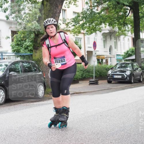 30.06.2024 - hella hamburg halbmarathon KatJ http://msf.ph/oto/6624822 30.06.2024 09:18:14 Laufen KM 15 20282 meine-sportfotos.de