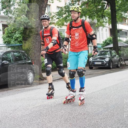 30.06.2024 - hella hamburg halbmarathon KatJ http://msf.ph/oto/6624929 30.06.2024 09:18:34 Laufen KM 15 4, 3, 103 meine-sportfotos.de