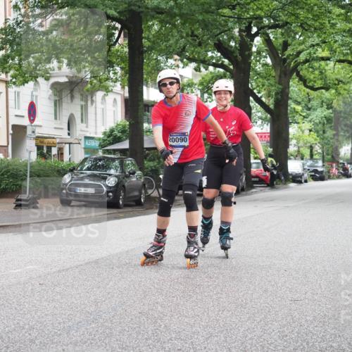 30.06.2024 - hella hamburg halbmarathon KatJ http://msf.ph/oto/6625046 30.06.2024 09:19:35 Laufen KM 15 20090, 103 meine-sportfotos.de