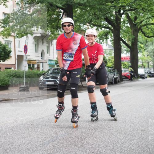 30.06.2024 - hella hamburg halbmarathon KatJ http://msf.ph/oto/6625056 30.06.2024 09:19:35 Laufen KM 15 20090, 103 meine-sportfotos.de