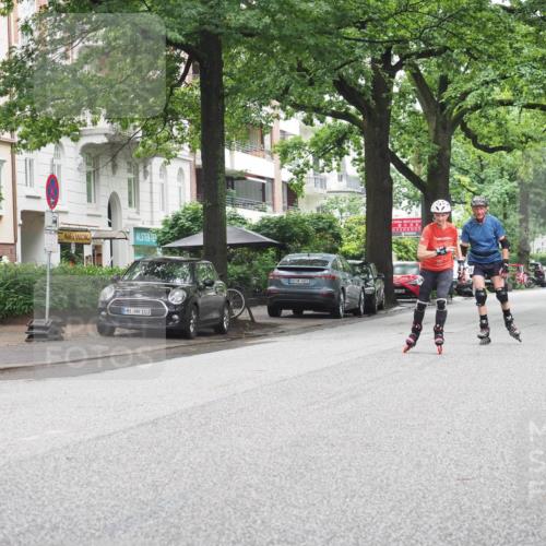 30.06.2024 - hella hamburg halbmarathon KatJ http://msf.ph/oto/6625161 30.06.2024 09:19:56 Laufen KM 15 103, 600 meine-sportfotos.de
