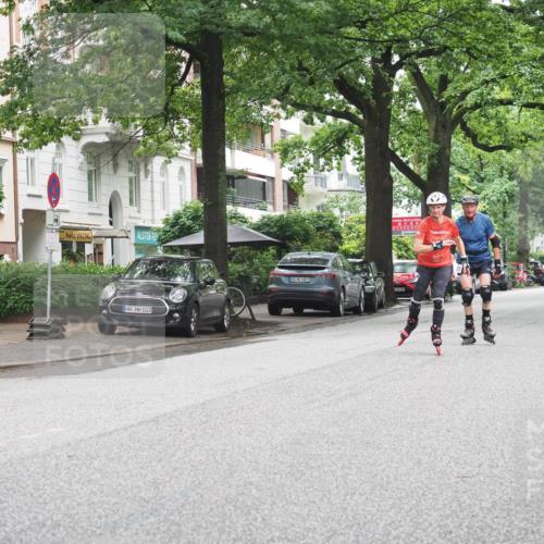 30.06.2024 - hella hamburg halbmarathon KatJ http://msf.ph/oto/6625165 30.06.2024 09:19:56 Laufen KM 15 103, 600 meine-sportfotos.de