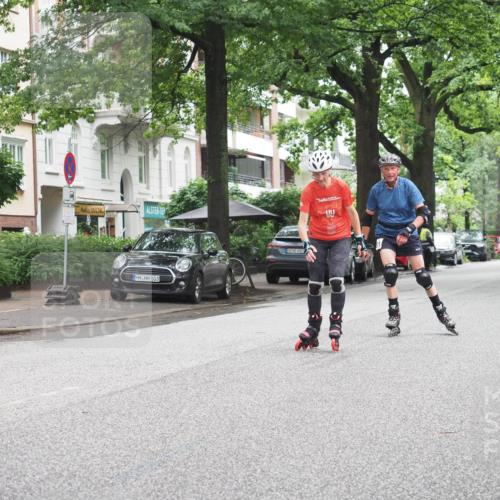 30.06.2024 - hella hamburg halbmarathon KatJ http://msf.ph/oto/6625181 30.06.2024 09:19:57 Laufen KM 15 103, 600 meine-sportfotos.de