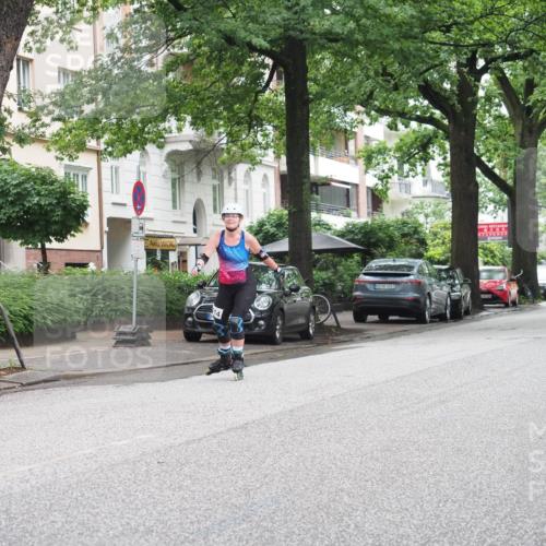 30.06.2024 - hella hamburg halbmarathon KatJ http://msf.ph/oto/6625219 30.06.2024 09:20:06 Laufen KM 15 600 meine-sportfotos.de