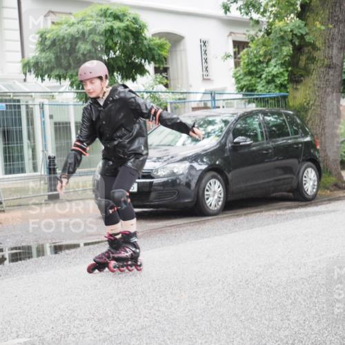 30.06.2024 - hella hamburg halbmarathon KatJ http://msf.ph/oto/6625324 30.06.2024 09:20:28 Laufen KM 15  meine-sportfotos.de