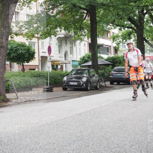 30.06.2024 - hella hamburg halbmarathon KatJ http://msf.ph/oto/6625368 30.06.2024 09:20:33 Laufen KM 15 103, 600 meine-sportfotos.de