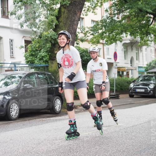 30.06.2024 - hella hamburg halbmarathon KatJ http://msf.ph/oto/6625437 30.06.2024 09:20:36 Laufen KM 15 165, 2 meine-sportfotos.de