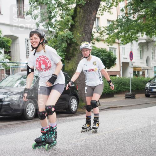 30.06.2024 - hella hamburg halbmarathon KatJ http://msf.ph/oto/6625444 30.06.2024 09:20:37 Laufen KM 15 165, 24 meine-sportfotos.de