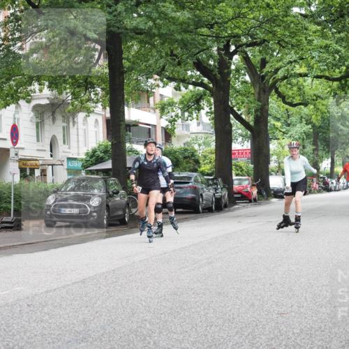 30.06.2024 - hella hamburg halbmarathon KatJ http://msf.ph/oto/6625463 30.06.2024 09:20:43 Laufen KM 15 103, 00, 20447 meine-sportfotos.de